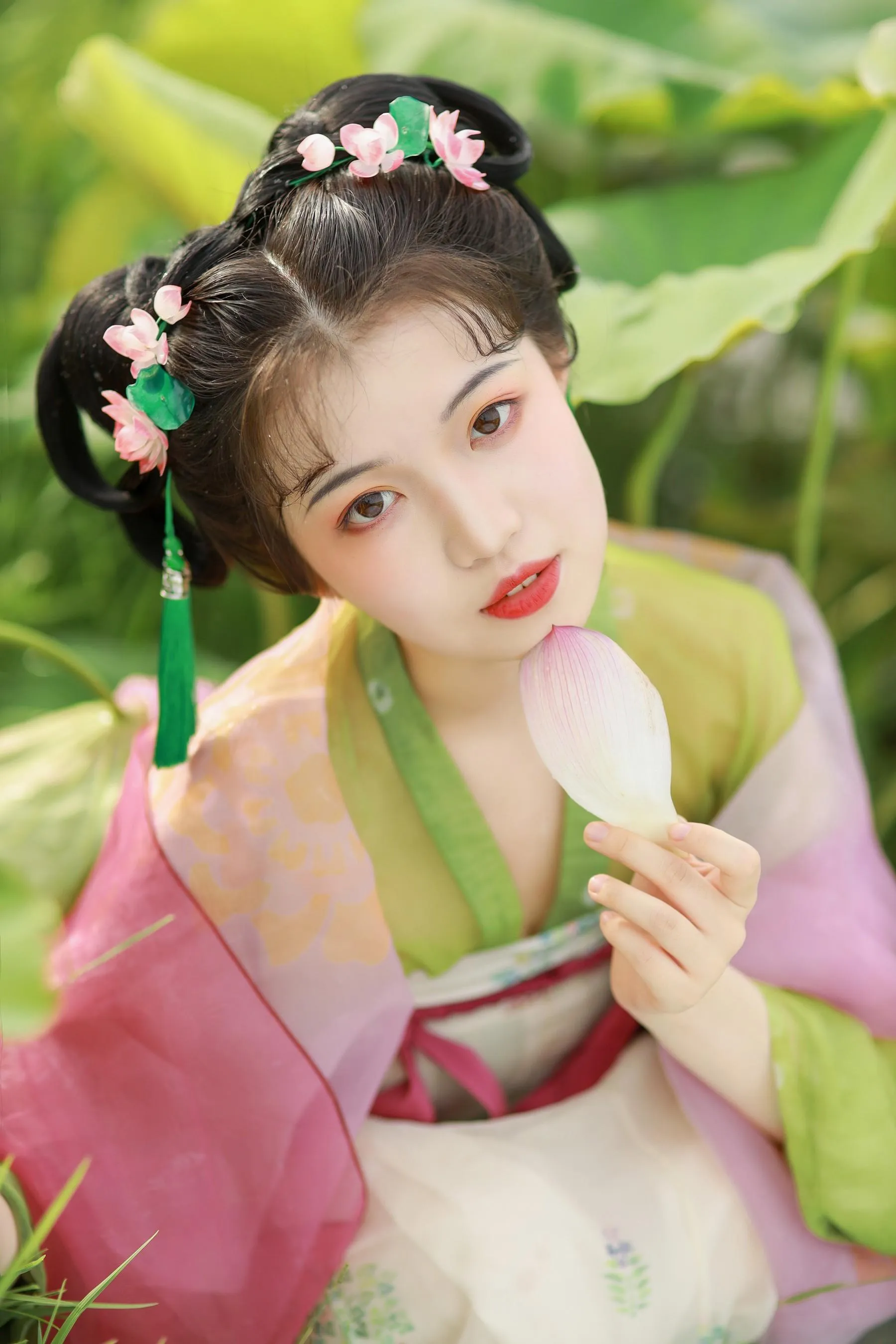[YITUYU艺图语]2022.08.03 荷花少女 我超白_ [30P]插图2